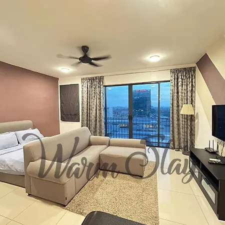 Warm Stay At Trefoil Setia Alam Exterior photo