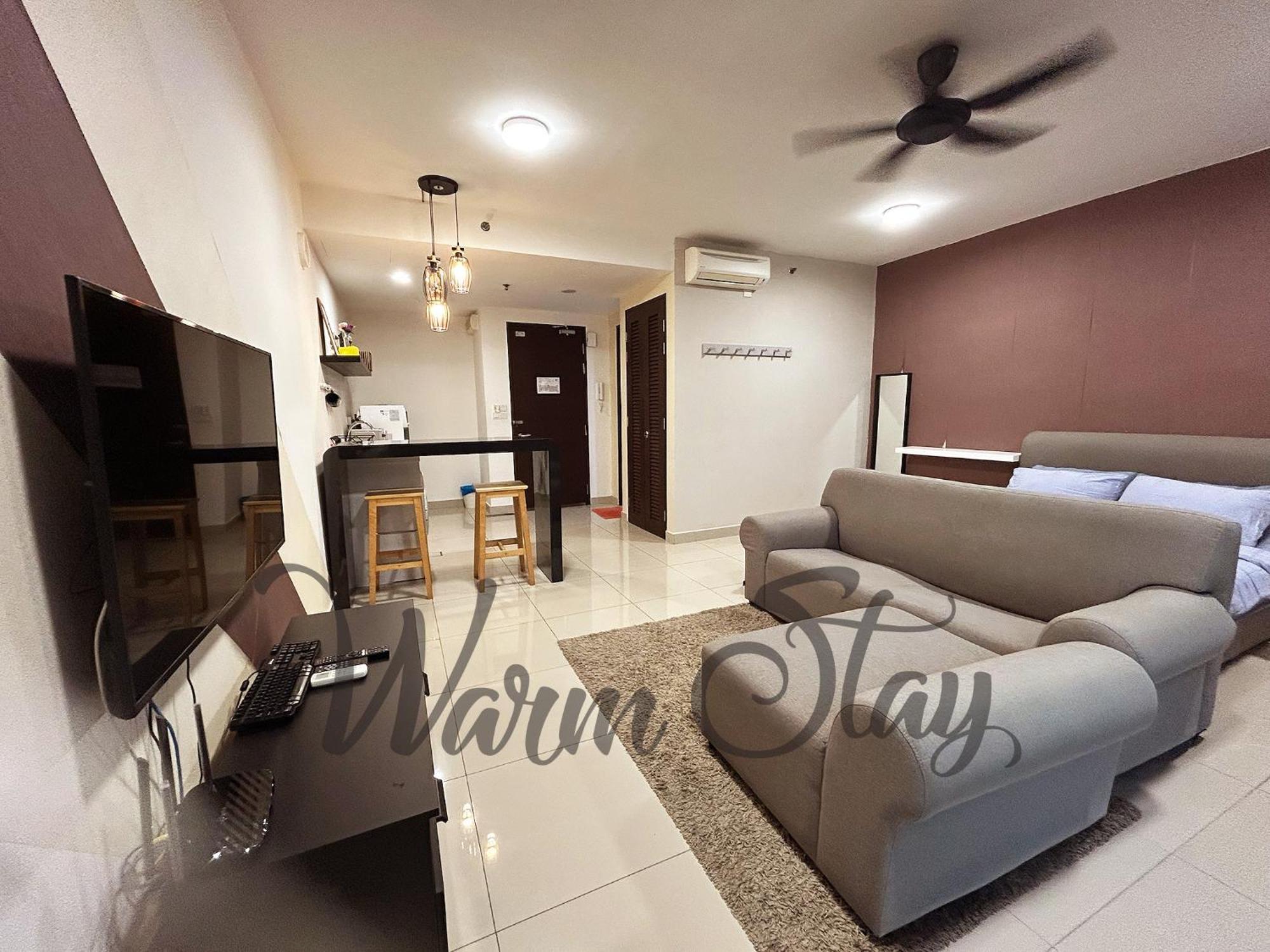 Warm At Trefoil Apartment Setia Alam