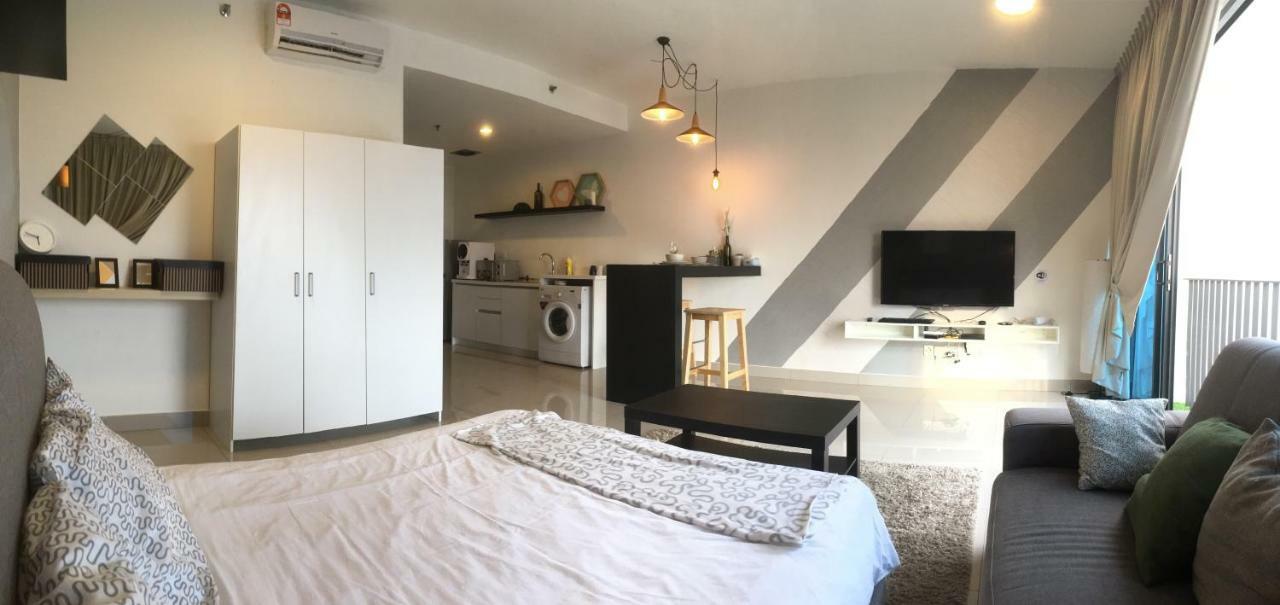 Warm At Trefoil Apartment